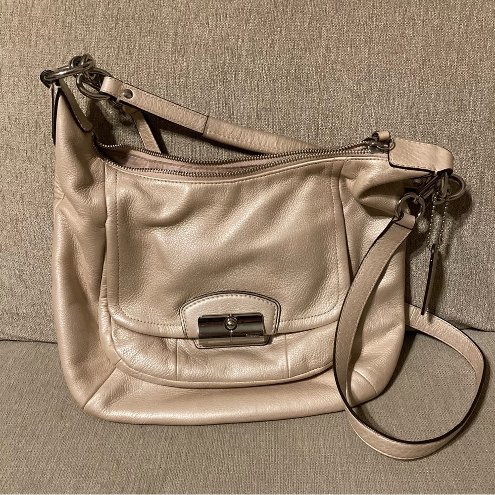 Coach Beige Leather Shoulder Bag
